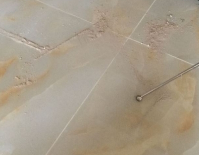 石狮瓷砖空鼓维修公司分享粘合剂选择不当在瓷砖铺贴过程中可能导致以下问题